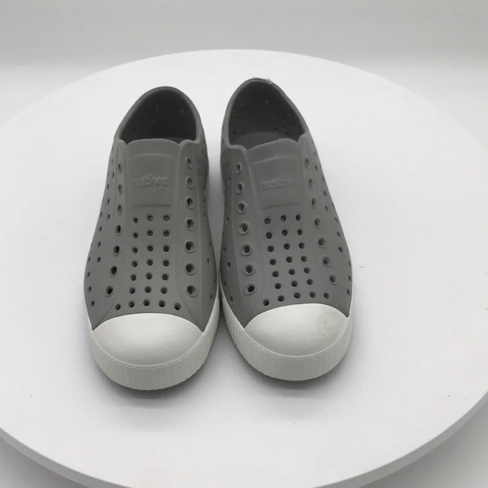 Native Jefferson Kids Shoes size J 1 US